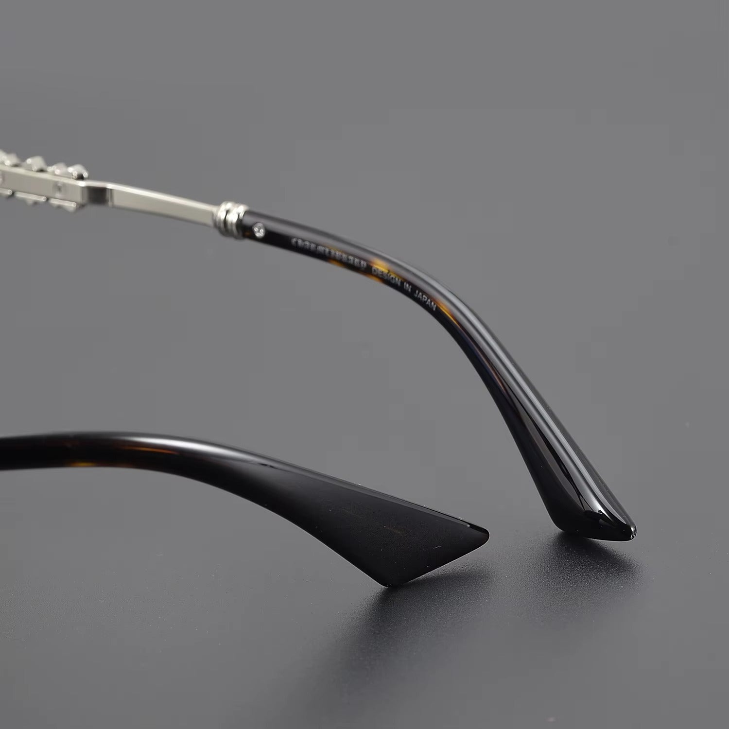 Luxury Vintage Square Frame Eyeglasses for Men & Women