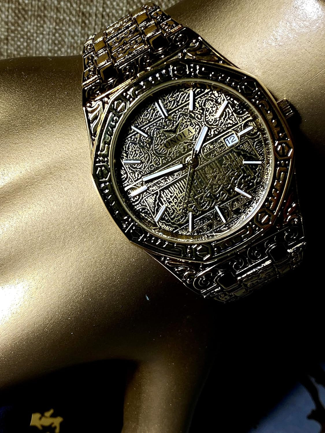 Elite Black & Gold Hexa Dial Men’s Watch Set – Bold Design with Bracelet & Calendar