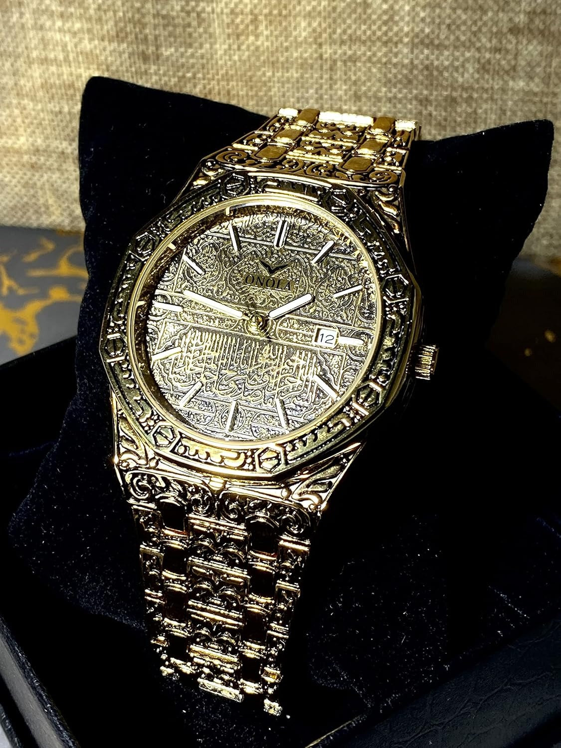 Elite Black & Gold Hexa Dial Men’s Watch Set – Bold Design with Bracelet & Calendar