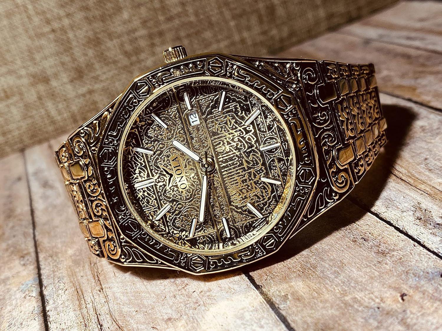 Elite Black & Gold Hexa Dial Men’s Watch Set – Bold Design with Bracelet & Calendar