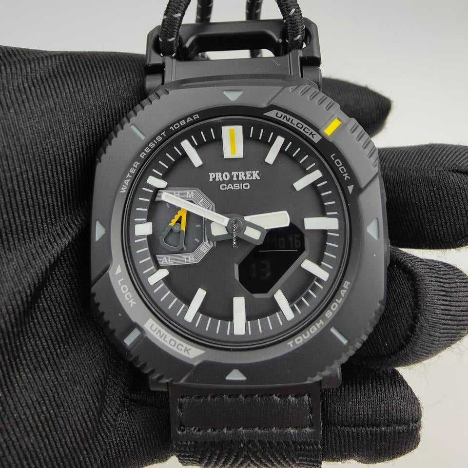 Premium Outdoor Style Analog-Digital Sports Watch Rugged Black Dial with Dual Display